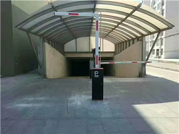 车库道闸